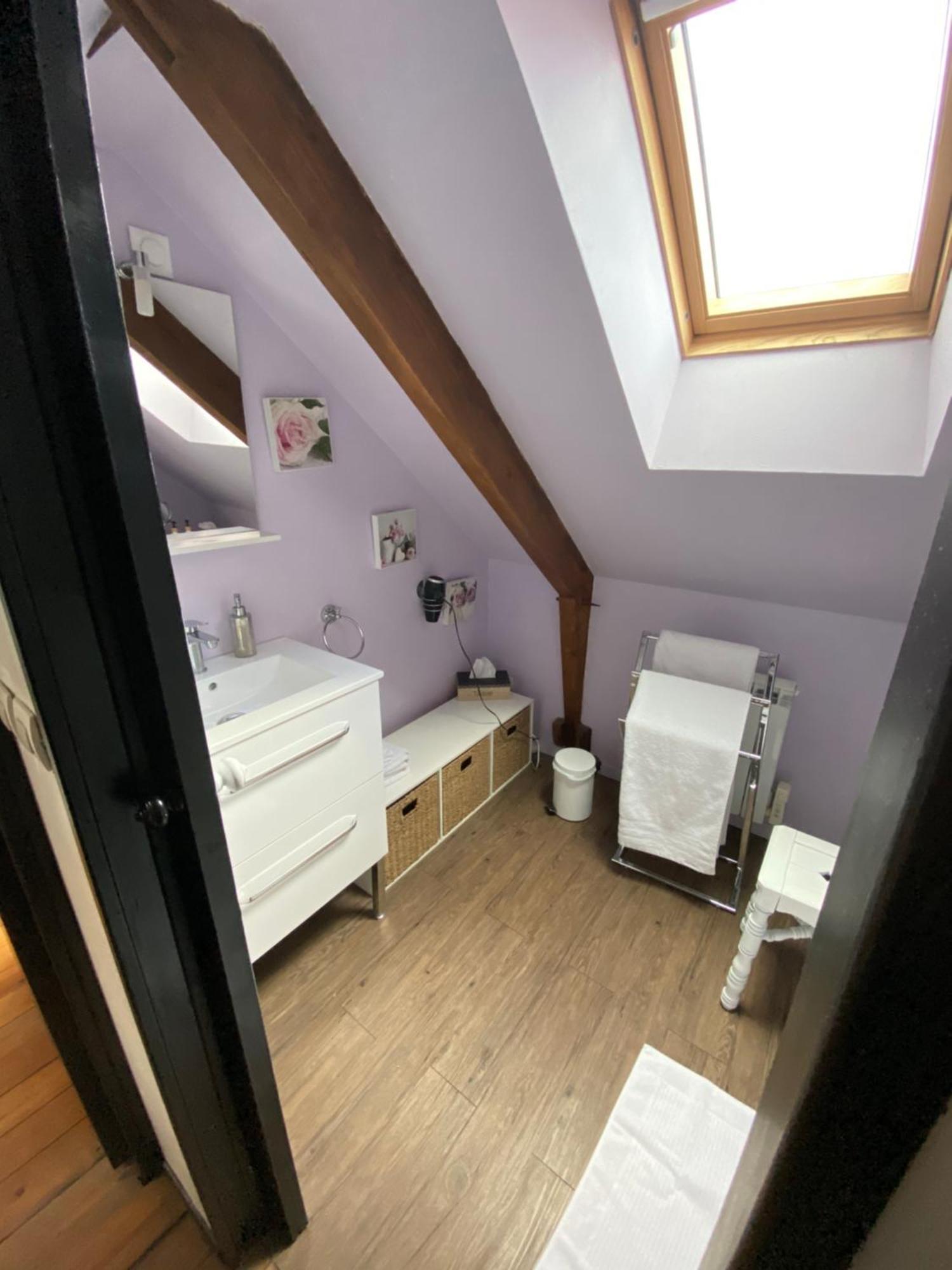 Chez Patou Bed & Breakfast Лавал Екстериор снимка